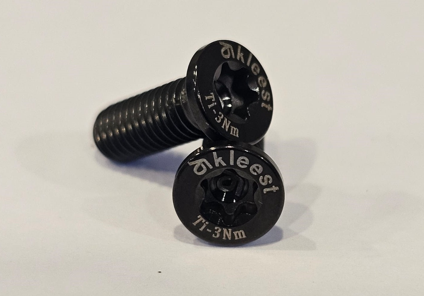 Cykleest Carbon Bottle Cage with Titanium Bolts